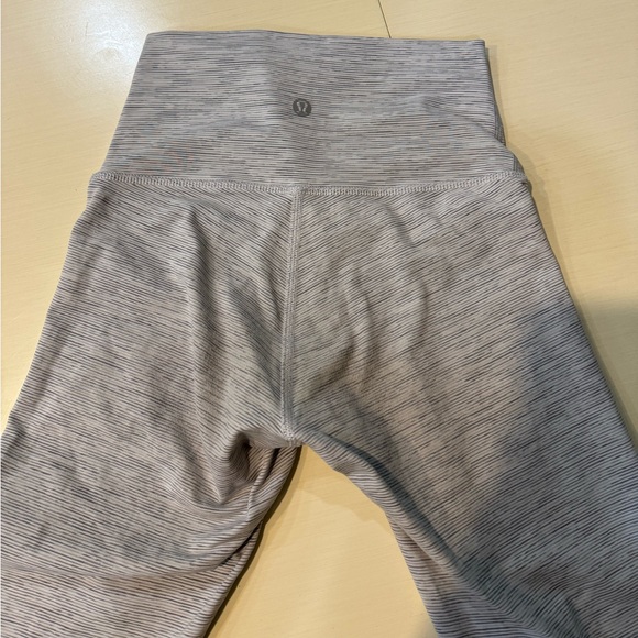 Lululemon leggings - Picture 4 of 6